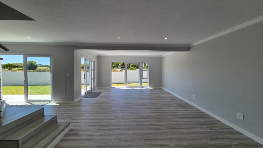 3 Bedroom Property for Sale in Country Club Western Cape